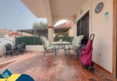 Chalet independiente con terreno en venta en la España, Torrevieja, ref: TR364952 foto