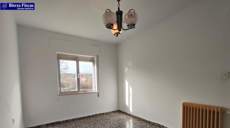 León - Кубильос-дель-Силь - 10356m2