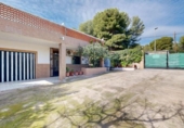 Chalet independiente con terreno en venta en la España, L'Alcora, ref: TR221610 foto
