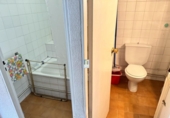 Участок с постройкой на продажу в городе Самора Фото