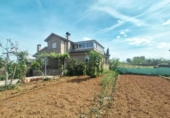 Chalet independiente con terreno en venta en la España, Camponaraya, ref: TR411394 foto