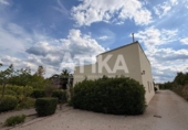 Chalet independiente con terreno en venta en la España, Ontinyent, ref: TR411396 foto