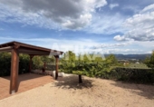 Chalet independiente con terreno en venta en la España, Ontinyent, ref: TR411396 foto