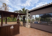 Chalet independiente con terreno en venta en la España, Ontinyent, ref: TR411396 foto