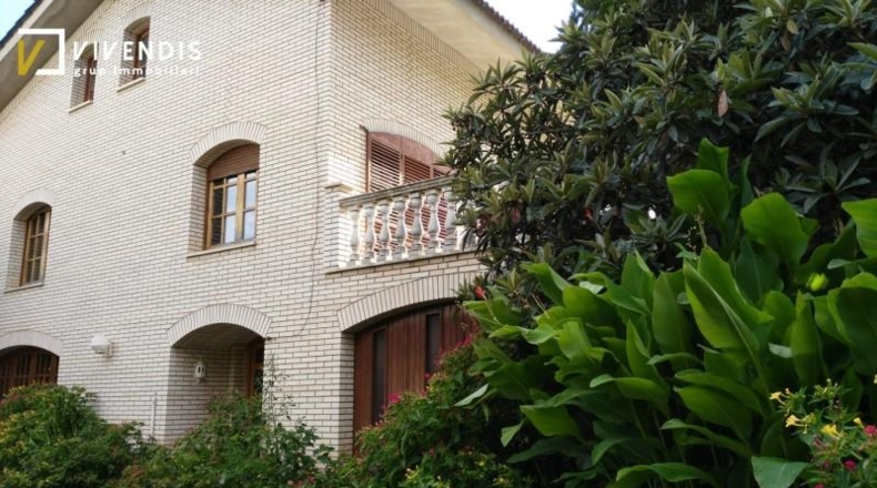 Lérida - Almenar - 1600m2