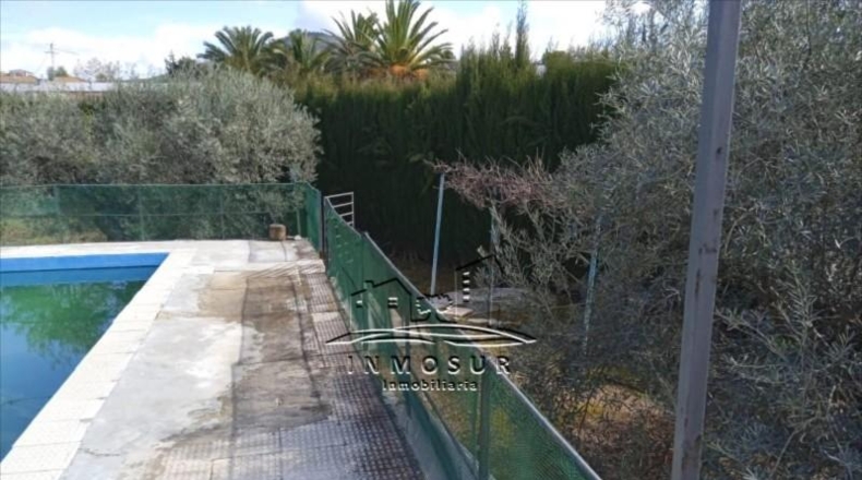 Córdoba - Lucena - 5000m2