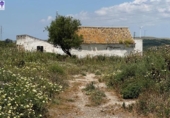 Загородный дом с участком на продажу в городе Medina Sidonia Фото