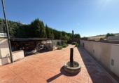 Chalet independiente con terreno en venta en la España, Écija, ref: TR382392 foto