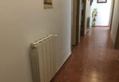 Отдельно стоящий дом с участком на продажу в городе Кордова Фото
