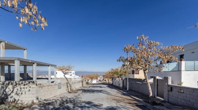 Granada - Híjar - 548m2