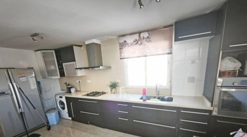 Lerida - Россельо - 1696m2