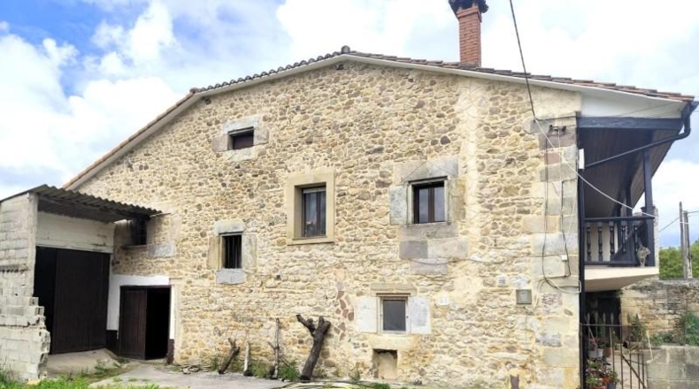 Cantabria - Santa María de Cayón - 1190m2