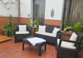 Дом с участком на продажу в городе Almodóvar del Río Фото