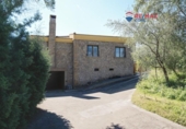 Chalet independiente con terreno en venta en la España, Sierra de Fuentes, ref: TR373884 foto