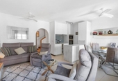 Chalet independiente con terreno en venta en la España, Torrevieja, ref: TR412789 foto