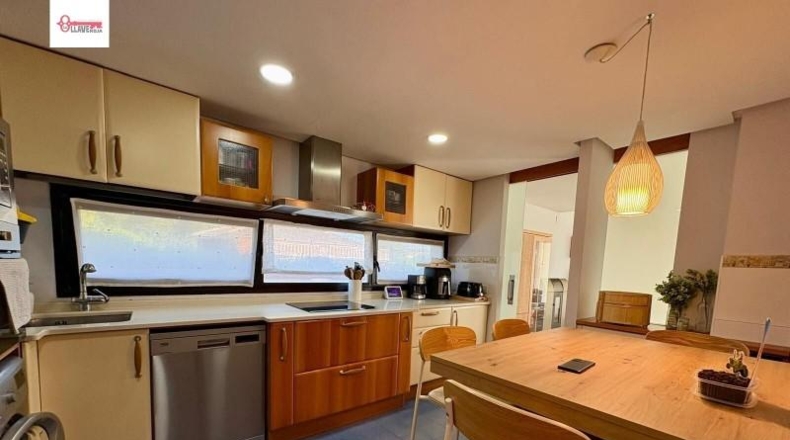Burgos - Modúbar de la Emparedada - 215m2