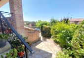 Chalet independiente con terreno en venta en la España, Villa del Prado, ref: TR411428 foto