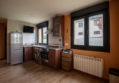 Chalet independiente con terreno en venta en la España, Villaviciosa, ref: TR402603 foto