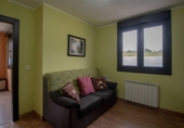 Chalet independiente con terreno en venta en la España, Villaviciosa, ref: TR402603 foto