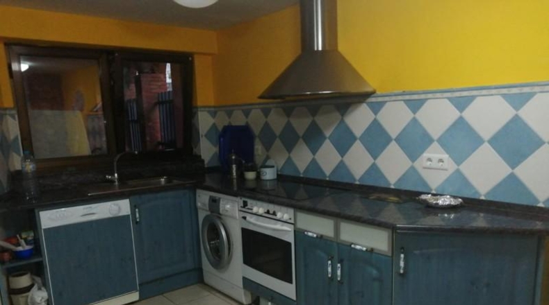 Cantabria - Santa Cruz de Bezana - 216m2