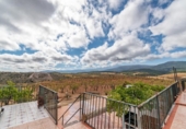 Casa de camp amb terreny en venda a la España, Graena, ref.: TR409804 foto