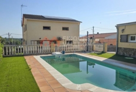 la Torre de Claramunt 565&nbsp;m²