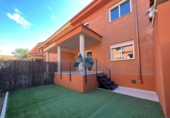 Chalet independiente con terreno en venta en la España, Seseña, ref: TR242147 foto