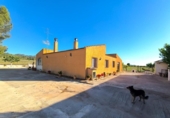 Country house with land for sale on España, Yecla, ref: TR408640 photo