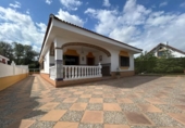 Chalet independiente con terreno en venta en la España, Alcolea, ref: TR407225 foto