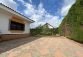 Chalet independiente con terreno en venta en la España, Alcolea, ref: TR407225 foto
