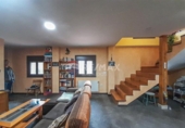 Отдельно стоящий дом с участком на продажу в городе Puenteareas Фото