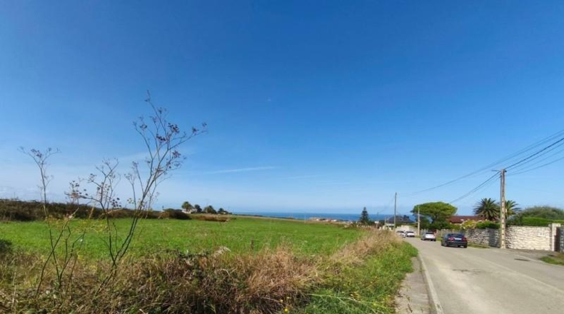 Cantabria - Santa Cruz de Bezana - 1208m2