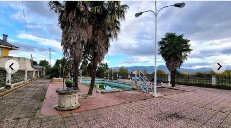Leon - Carracedelo - 1680m2