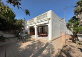 Chalet independiente con terreno en venta en la España, Dénia, ref: TR386615 foto