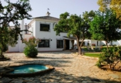 Chalet independiente con terreno en venta en la España, El Castillo de las Guardas, ref: TR362374 foto
