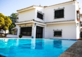 Chalet independiente con terreno en venta en la España, El Castillo de las Guardas, ref: TR362374 foto