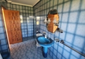 Chalet independiente con terreno en venta en la España, Ponferrada, ref: TR139796 foto