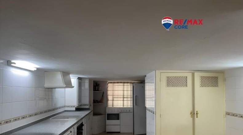 Badajoz - Альмендралехо - 424m2