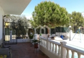 Chalet independiente con terreno en venta en la España, Castellbisbal, ref: TR398009 foto