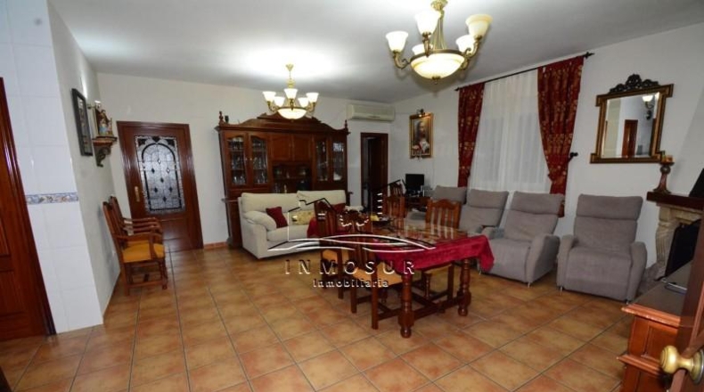 Córdoba - Lucena - 4937m2