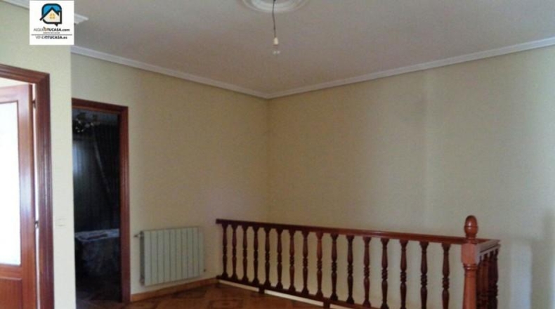 Valladolid - Santovenia de Pisuerga - 326m2