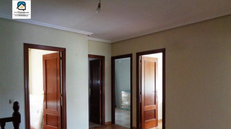 Valladolid - Santovenia de Pisuerga - 326m2