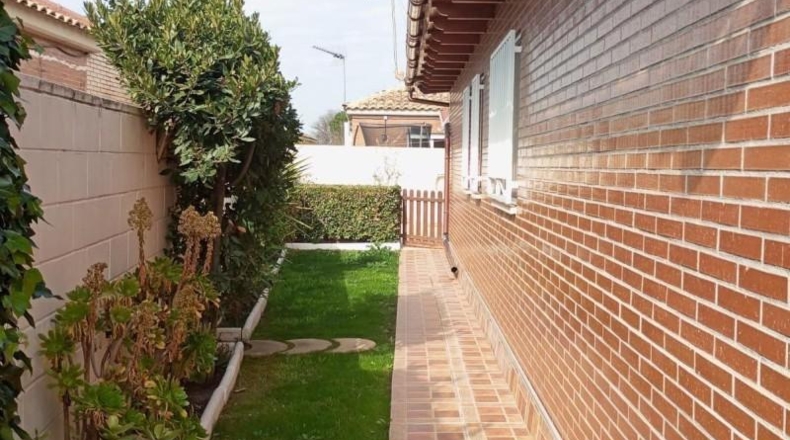 Zaragoza - Pinseque - 382m2