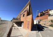 Chalet independiente con terreno en venta en la España, Cervera, ref: TR405863 foto