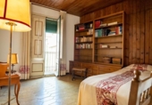 Chalet independiente con terreno en venta en la España, Santa Coloma de Farners, ref: TR411447 foto