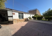 Xalet independent amb terreny en venda a la España, María de Huerva, ref.: TR401746 foto