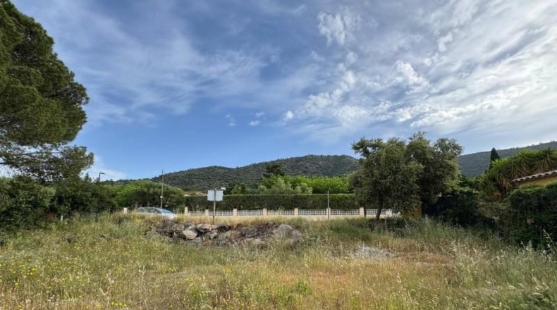 Gerona - Pau - 1200m2
