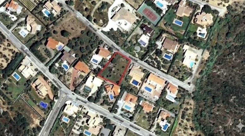 Gerona - Pau - 1200m2