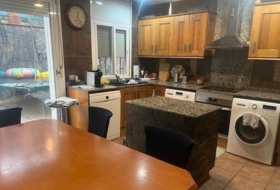 Abrera 426&nbsp;м²