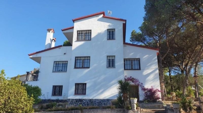 Gerona - Maçanet de la Selva - 1800m2